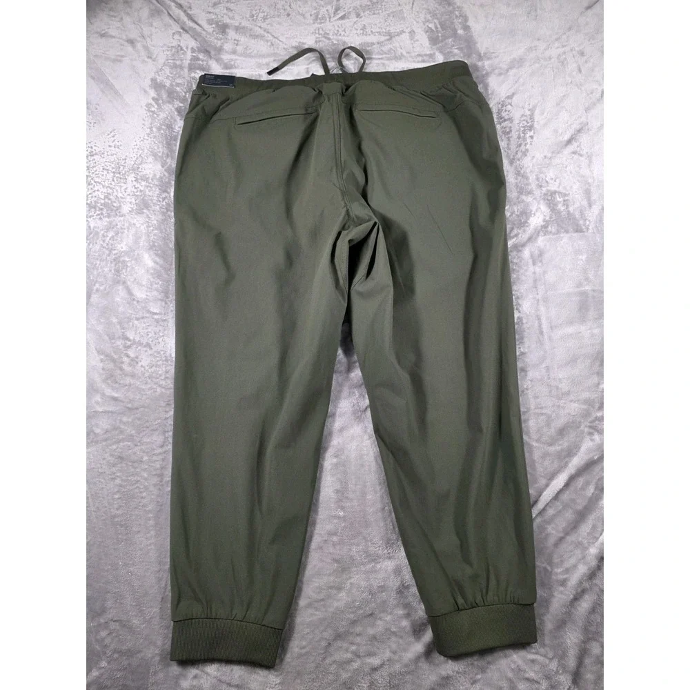 NWT VRST Limitless Slim Fit Extra Comfort Joggers 2XL 27in. Inseam 4 way stretch